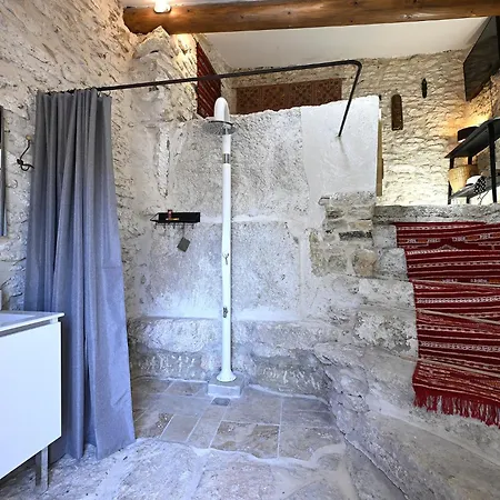 La Borie Oubliee * Gordes